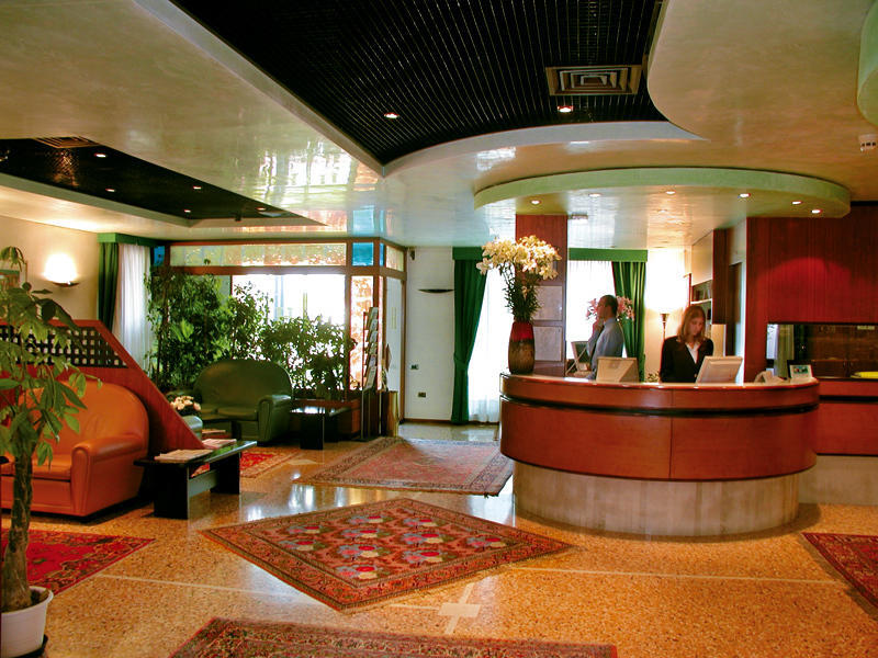 Antica Postumia Hotel Vedelago  Buitenkant foto