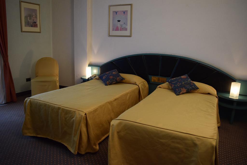 Antica Postumia Hotel Vedelago  Buitenkant foto