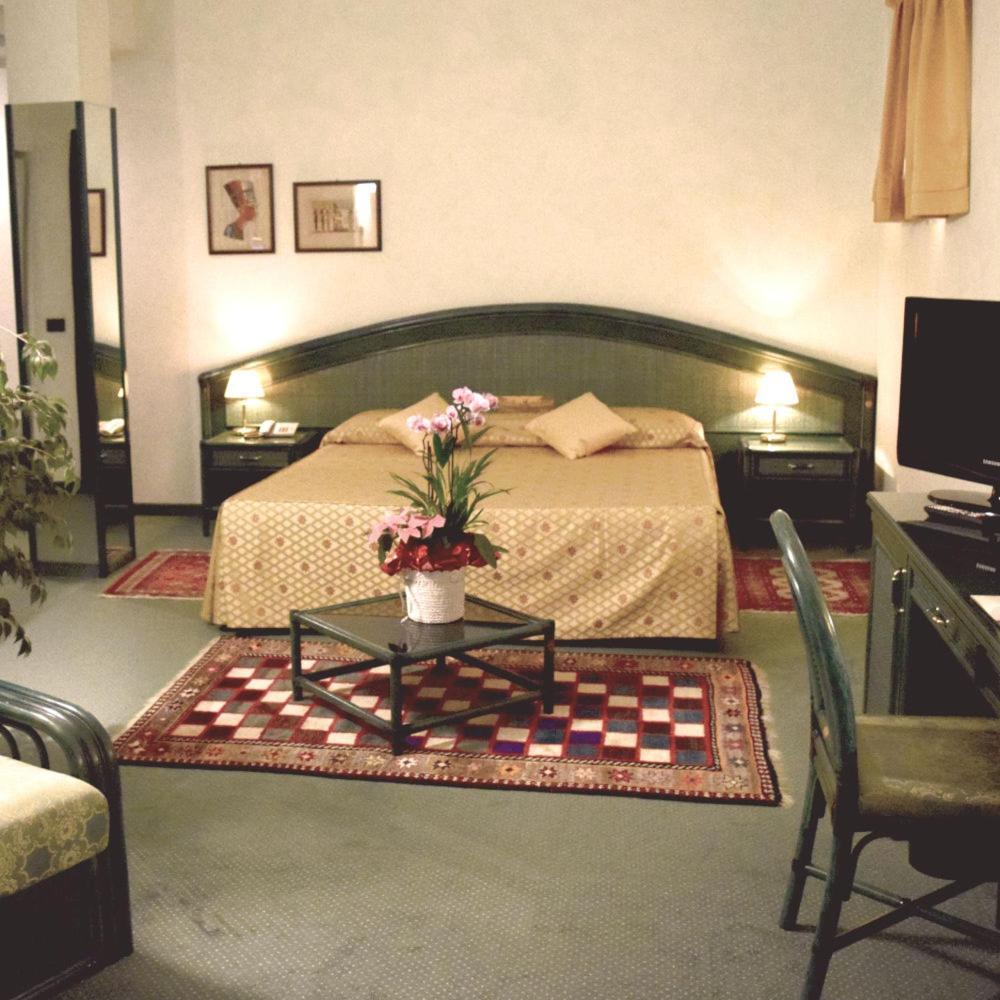 Antica Postumia Hotel Vedelago  Buitenkant foto